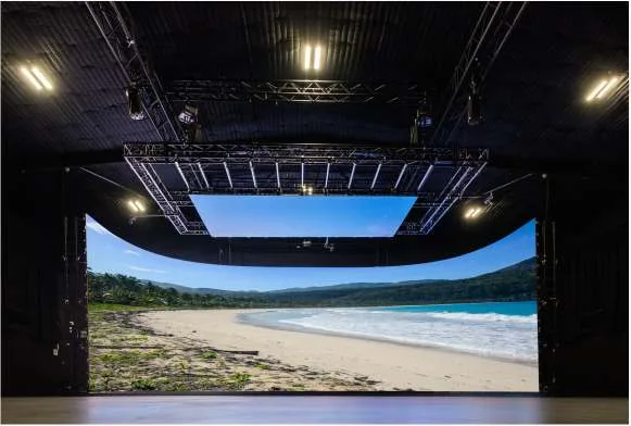 Wider Curve Range for Creative Staging